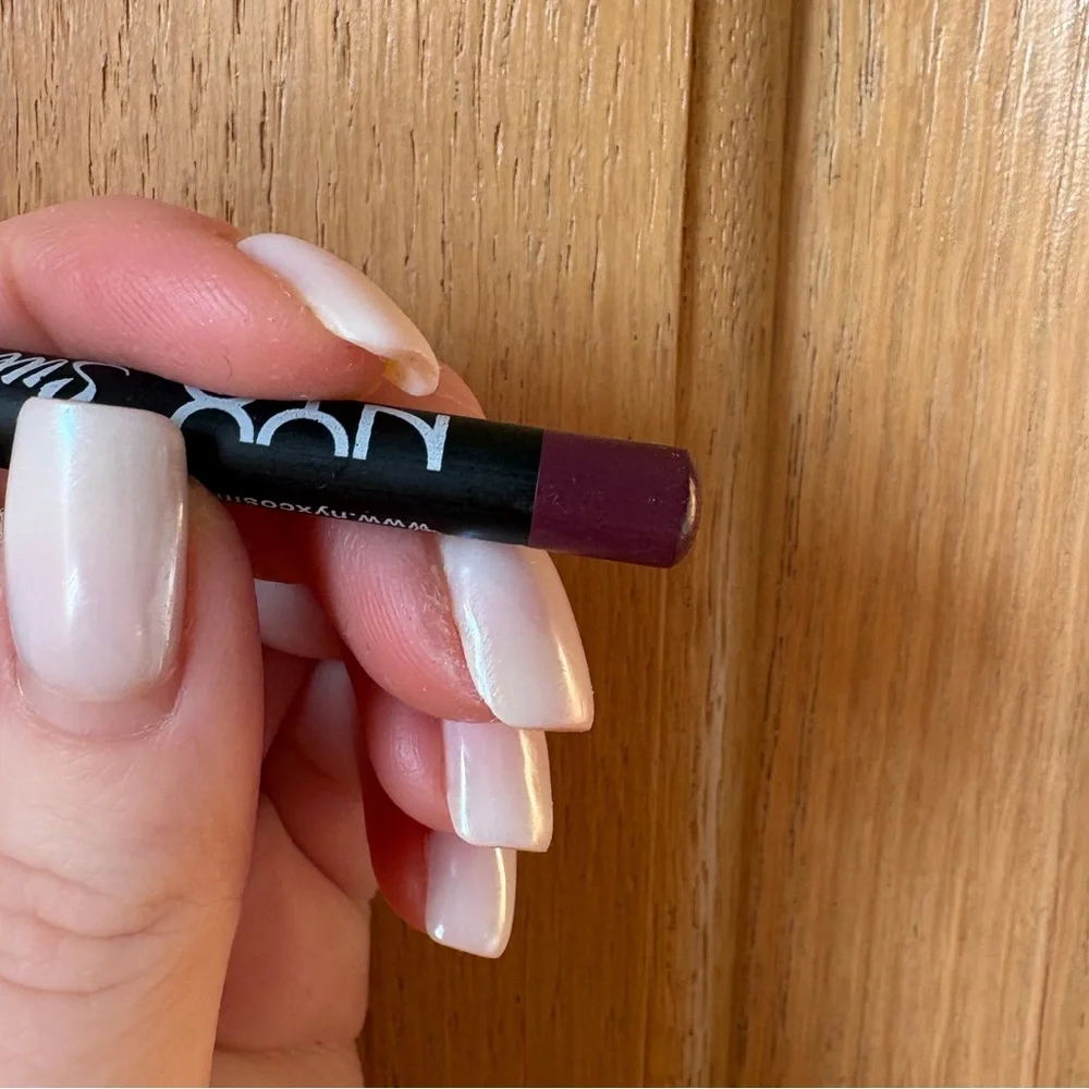 🤍NYX Suede Matte Lip Liner 🤍